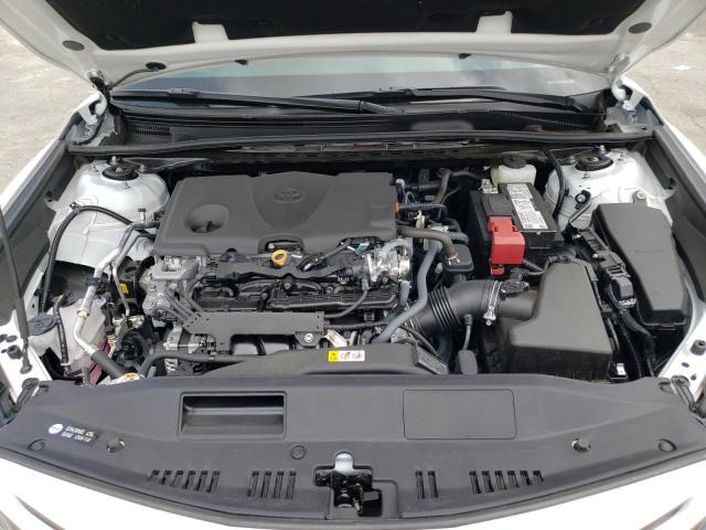 4T1G11AK1RU906581 - 2024 TOYOTA CAMRY SE NIGHT SHADE WHITE photo 11