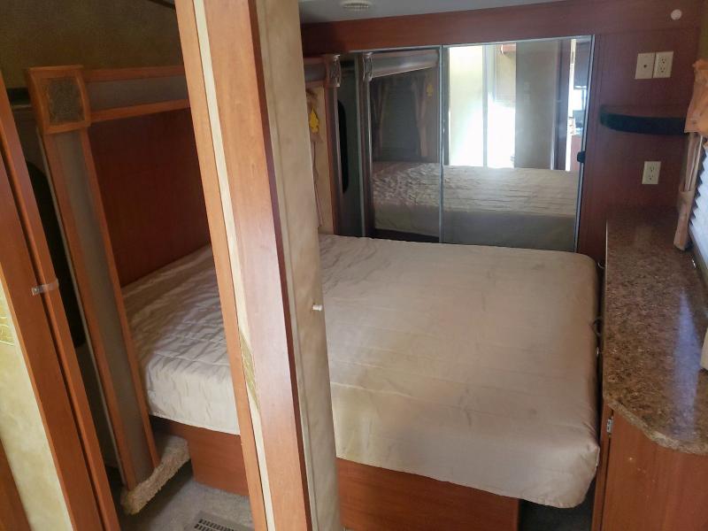 5SFSG2927AE207992 - 2010 HEARTLAND TRAILER 白色 照片 5