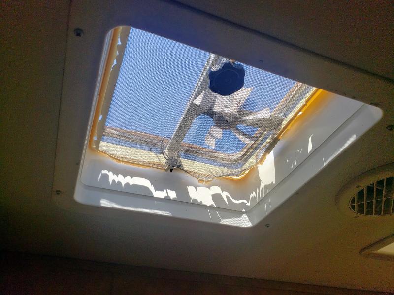 5SFSG2927AE207992 - 2010 HEARTLAND TRAILER 白色 照片 9