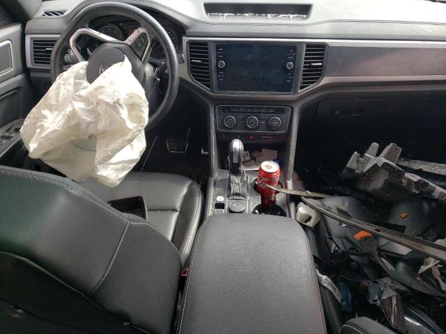 1V26E2CA9LC227992 - 2020 VOLKSWAGEN ATLAS CROS SE Серый фото 8