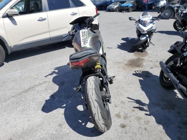 JKAEXEE11DDA11326 - 2013 KAWASAKI EX650 E BLACK photo 4