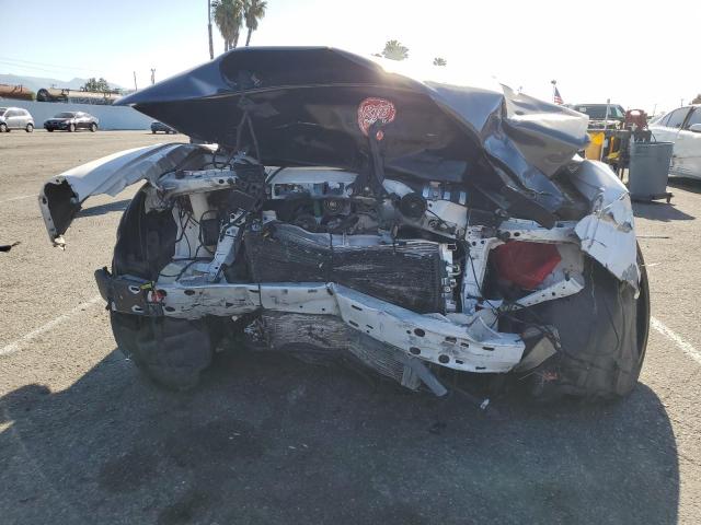 2C3CDZFJ6GH305518 - 2016 DODGE CHALLENGER R/T SCAT PACK WHITE photo 5