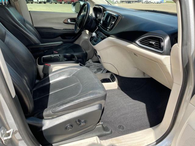 2C4RC1EG1JR330327 - 2018 CHRYSLER PACIFICA TOURING L PLUS SILVER photo 5
