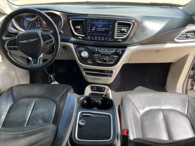 2C4RC1EG1JR330327 - 2018 CHRYSLER PACIFICA TOURING L PLUS SILVER photo 9