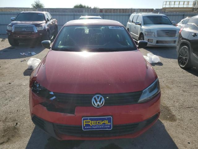 3VW2K7AJ7DM252542 - 2013 VOLKSWAGEN JETTA BASE RED photo 5