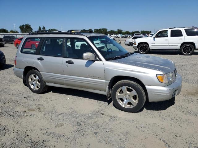 JF1SF65611H723081 - 2001 SUBARU FORESTER S 银色 照片 4