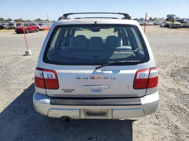 JF1SF65611H723081 - 2001 SUBARU FORESTER S 银色 照片 6