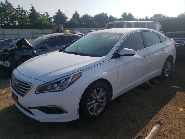 5NPE24AF4FH185255 - 2015 HYUNDAI SONATA SE WHITE photo 1