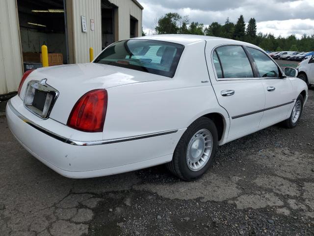 1LNHM81W81Y718015 - 2001 LINCOLN TOWN CAR EXECUTIVE Weiß Foto 3