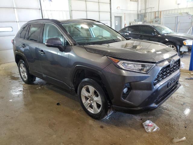 2T3P1RFV3MC171931 - 2021 TOYOTA RAV4 XLE GRAY photo 4