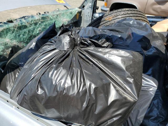 JTEBU5JR4J5566539 - 2018 TOYOTA 4RUNNER SR5/SR5 PREMIUM 银色 照片 8