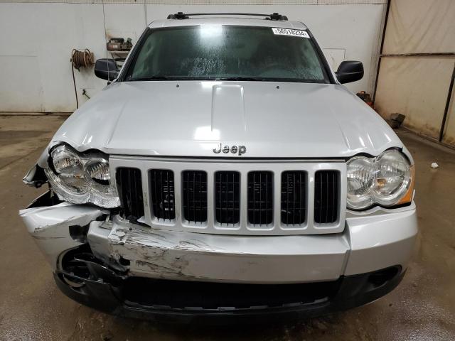 1J8GR48K19C556274 - 2009 JEEP GRAND CHER LAREDO SILVER photo 5