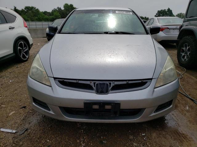 1HGCM56186A149159 - 2006 HONDA ACCORD VALUE SILVER photo 5