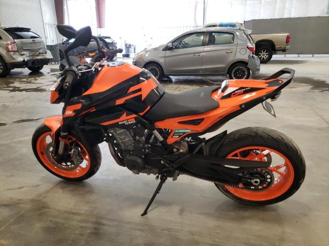 VBKTU9405NM842461 - 2022 KTM 890 DUKE R ORANGE photo 3