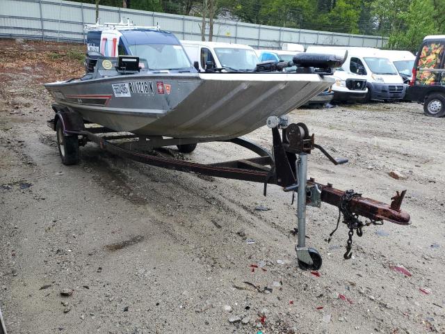 1987 BASS TRACKER, 
