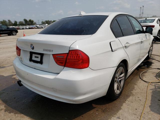 WBAPK7C51BF196956 - 2011 BMW 328 XI WHITE photo 3