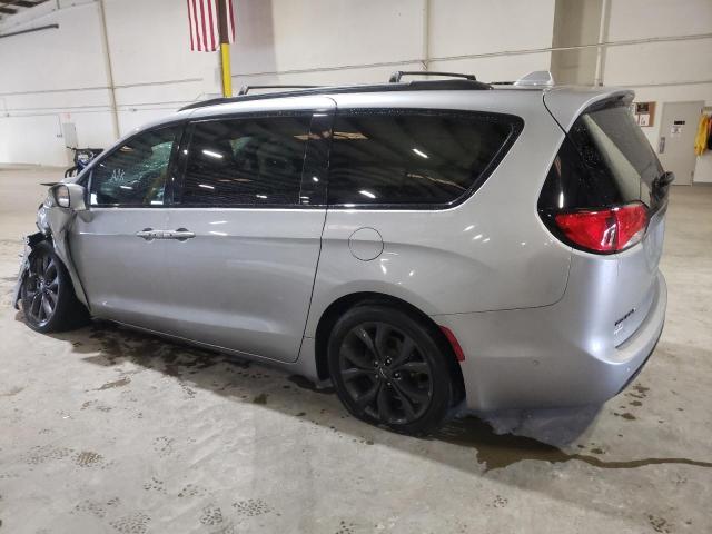 2C4RC1EG9JR352429 - 2018 CHRYSLER PACIFICA TOURING L PLUS SILVER photo 2