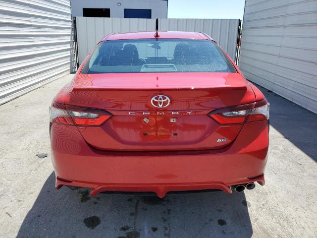 4T1G11AK9RU247407 - 2024 TOYOTA CAMRY SE NIGHT SHADE RED photo 6