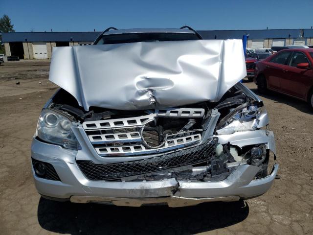 4JGBB8GB5BA755100 - 2011 MERCEDES-BENZ ML 350 4MATIC SILVER photo 5