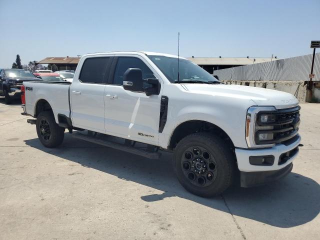 1FT8W3BT5REC76345 - 2024 FORD F350 SUPER DUTY WHITE photo 4