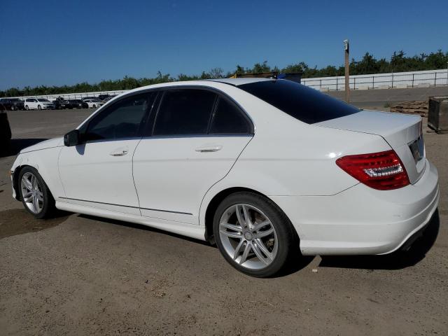 WDDGF4HB6ER316716 - 2014 MERCEDES-BENZ C 250 WHITE photo 2