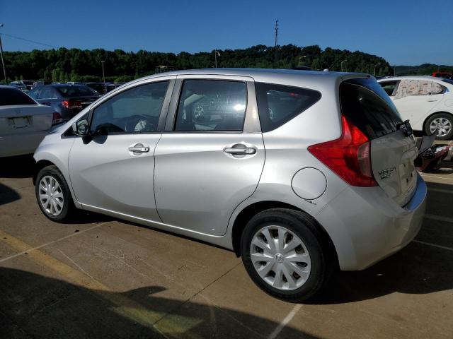 3N1CE2CP2FL425866 - 2015 NISSAN VERSA NOTE S SILVER photo 2