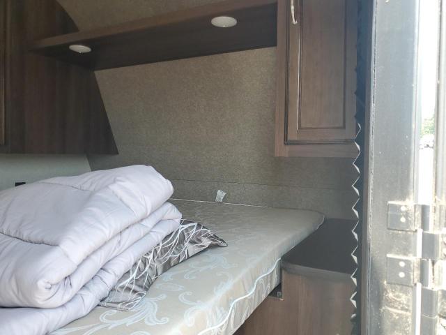 1UJBJ0BP9J17Y0463 - 2017 JAYCO MOTORHOME WHITE photo 5