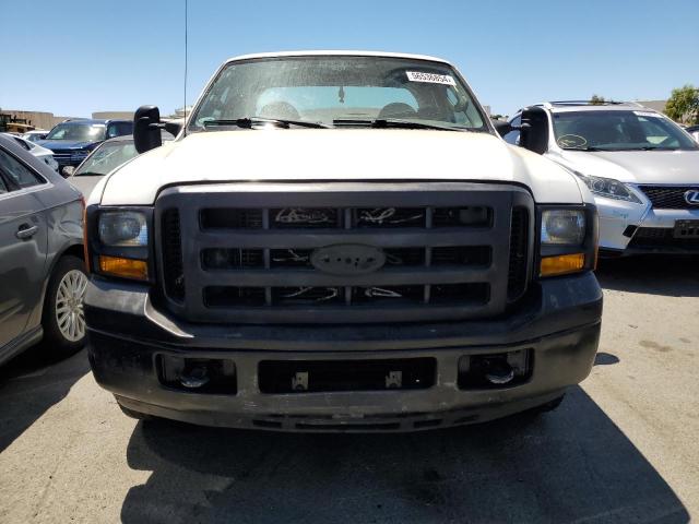 1FDSX20526EC86453 - 2006 FORD F250 SUPER DUTY WHITE photo 5