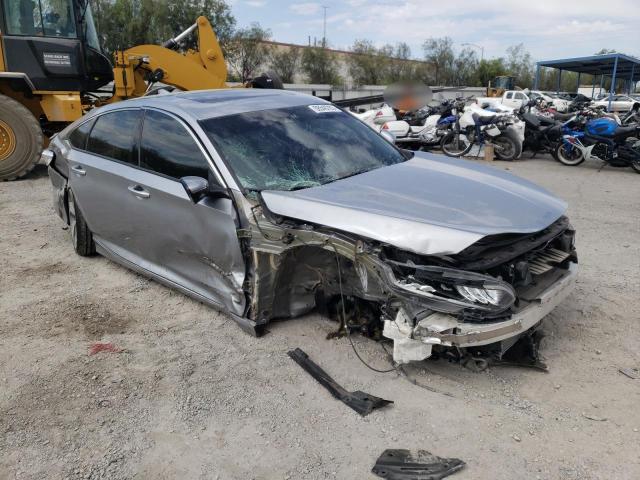 1HGCV1F95JA095808 - 2018 HONDA ACCORD TOURING SILVER photo 4