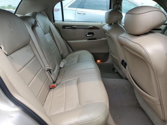1LNHM81W72Y661940 - 2002 LINCOLN TOWN CAR EXECUTIVE TAN photo 10