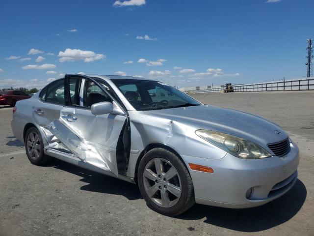 JTHBA30G255128236 - 2005 LEXUS ES 330 银色 照片 4