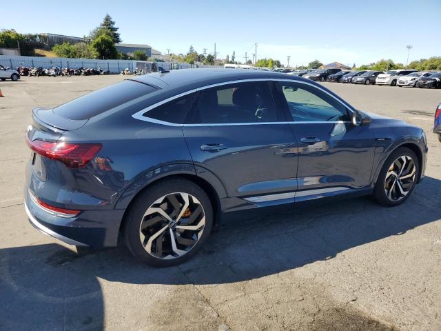 WA13ABGE0LB032568 - 2020 AUDI E-TRON SPORTBACK PRESTIGE GRAY photo 3