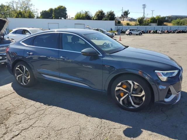 WA13ABGE0LB032568 - 2020 AUDI E-TRON SPORTBACK PRESTIGE GRAY photo 4