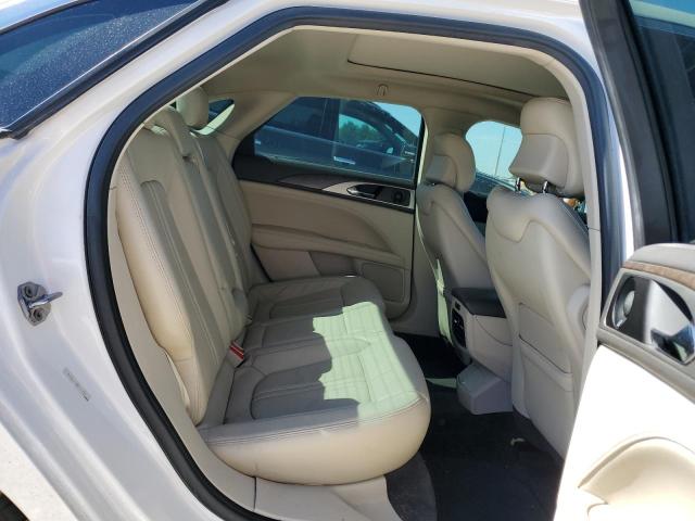 3LN6L5FC1HR635087 - 2017 LINCOLN MKZ RESERVE WHITE photo 10