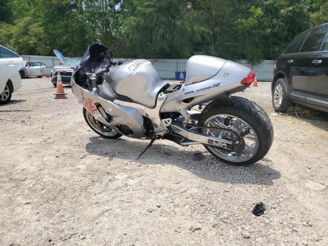 JS1GW71A642100685 - 2004 SUZUKI GSX1300 R SILVER photo 3