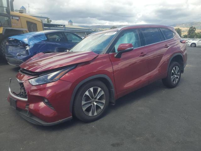 5TDHZRBH8NS256956 - 2022 TOYOTA HIGHLANDER XLE RED photo 1