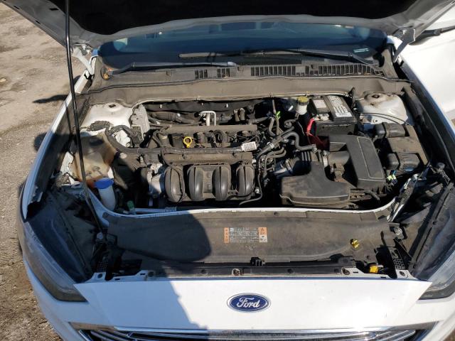 3FA6P0H70JR175881 - 2018 FORD FUSION SE 白色 照片 11