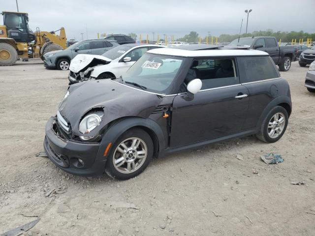 2013 MINI COOPER, 