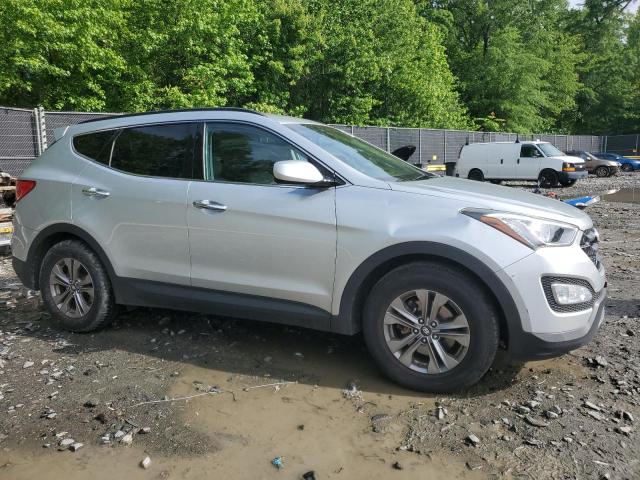 5XYZU3LB2GG363429 - 2016 HYUNDAI SANTA FE S SILVER photo 4