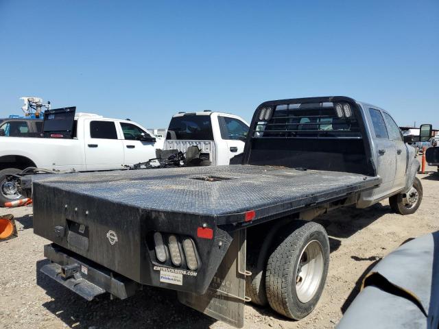 3C7WRNFL5NG363446 - 2022 RAM 5500 SILVER photo 3