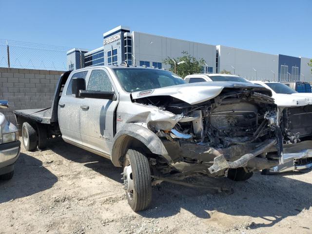 3C7WRNFL5NG363446 - 2022 RAM 5500 SILVER photo 4