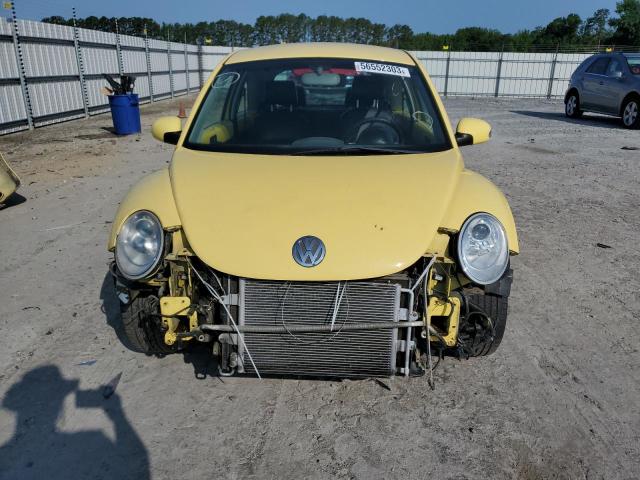 3VWPW31C38M507889 - 2008 VOLKSWAGEN NEW BEETLE S YELLOW photo 5