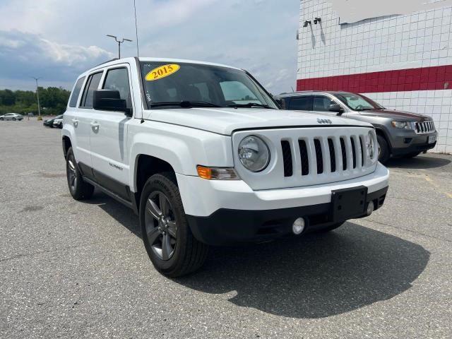 1C4NJRFB8FD258364 - 2015 JEEP PATRIOT LATITUDE WHITE photo 1