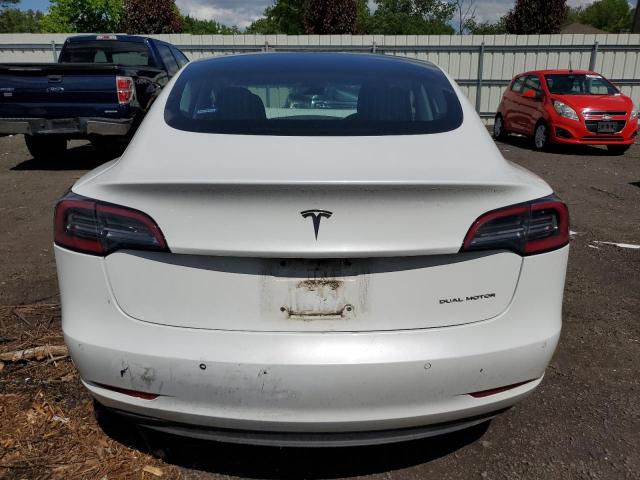 5YJ3E1EB3JF115533 - 2018 TESLA MODEL 3 WHITE photo 6