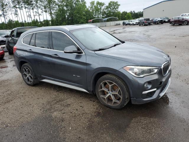 WBXHU7C36H5H36046 - 2017 BMW X1 SDRIVE28I GRAY photo 4