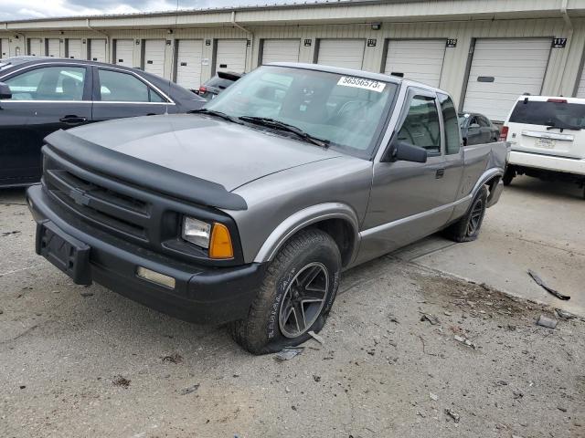 1GCCS1946TK171704 - 1996 CHEVROLET S TRUCK S10 GRAY photo 1