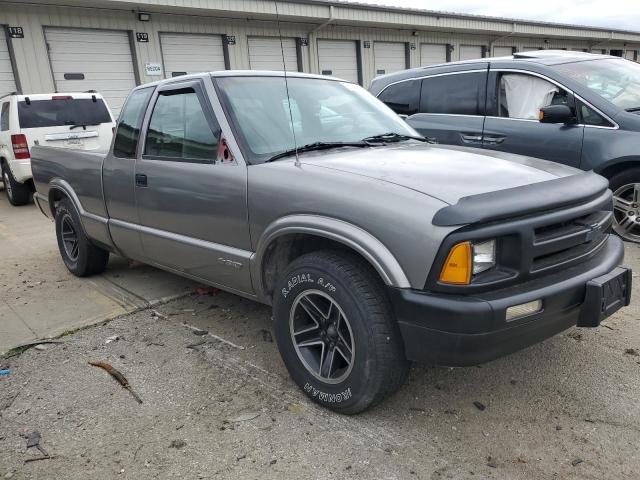 1GCCS1946TK171704 - 1996 CHEVROLET S TRUCK S10 GRAY photo 4