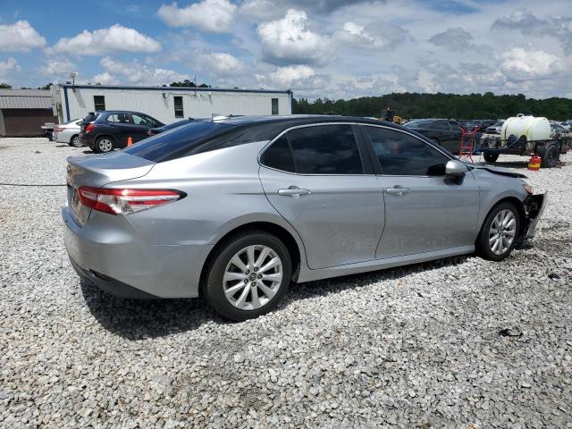 4T1B11HK9KU161049 - 2019 TOYOTA CAMRY L SILVER photo 3