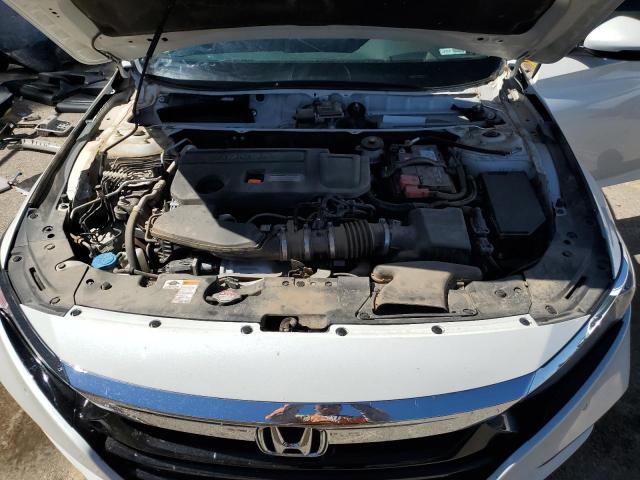 1HGCV2F97JA041058 - 2018 HONDA ACCORD TOURING WHITE photo 11