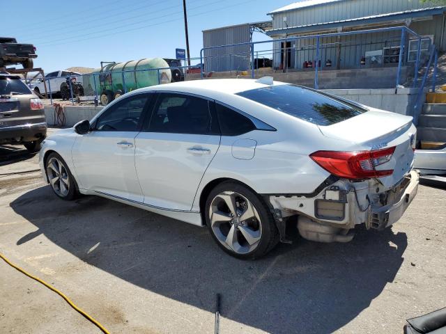 1HGCV2F97JA041058 - 2018 HONDA ACCORD TOURING WHITE photo 2